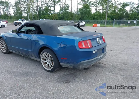2010 Ford Mustang V6/V6 Premium из США, поврежденный, VIN 1ZVBP8EN1A5113481